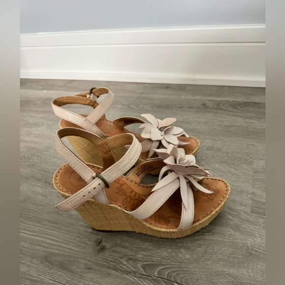 Wedges - Picture 2 of 2